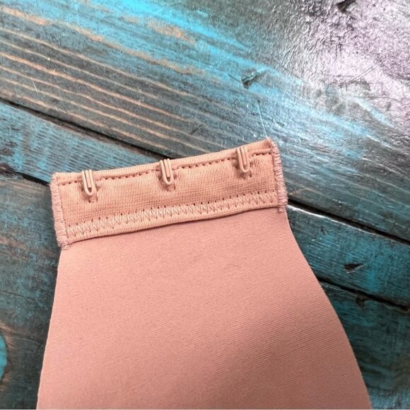 Knix 8 WingWoman Contour Bra Nude Size 8 Fits 40D, 42D, 40DD, 42DD, 40E - Picture 5 of 10